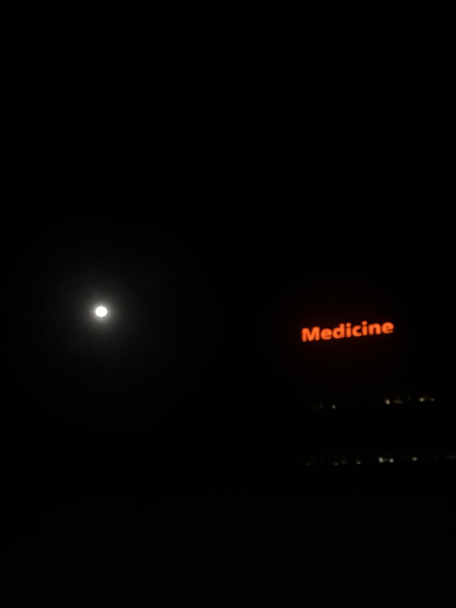 Dr_AJ_MD's tweet photo. Moon and medicine! 🌕🏥
Last night, the 3 AM caffeine break also gave a preview of the Full moon, while tonite is the #PinkMoon apparently!
#Midnight #WorkBreaks #ICUnights https://t.co/goH0TNWYHa