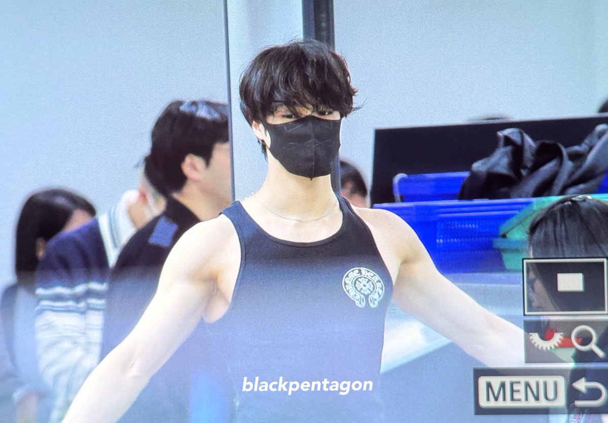 BLACK PENTAGON tweet media