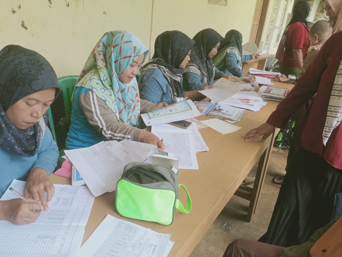 Posyandu Dan Integrasi Layanan Primer (ILP) Rukun Lestari 3 Kadus 3 Desa Bandingan Bertempat Di Rumah Ibu Kadus Saraswati