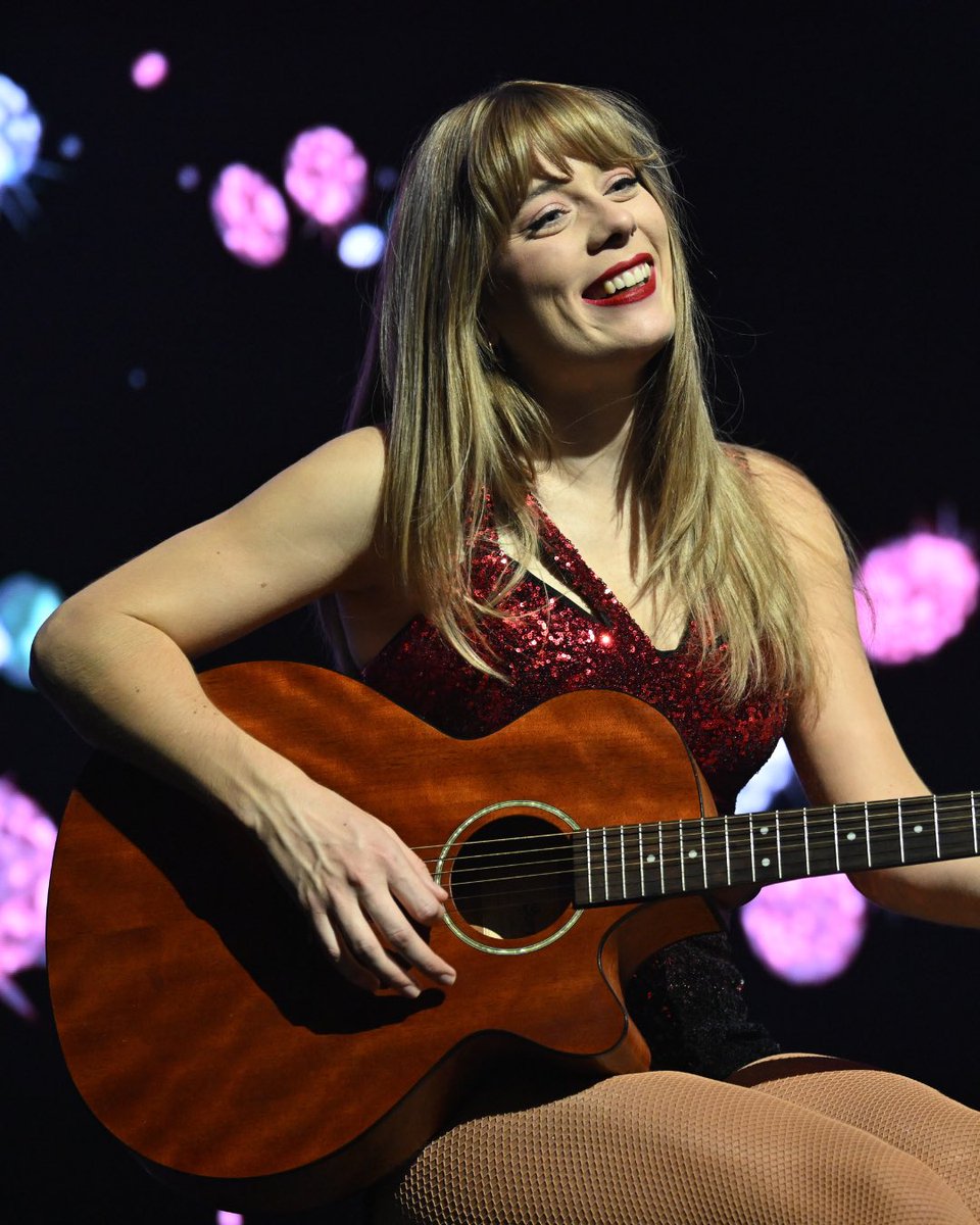 Bronwen Hirshowitz (@bronwenkerry) on Twitter photo Josette will be visiting 91.9 FM with Lundi Khoisan this morning from 9:30am to talk about Taylor: A Tribute To The Eras of Taylor Swift which begins its SA tour at <a href="/joburgtheatre/">Joburg Theatre</a> on the 17th of April. Tune in. 🎶 Josette will be visiting 91.9 FM with Lundi Khoisan this morning from 9:30am to talk about Taylor: A Tribute To The Eras of Taylor Swift which begins its SA tour at <a href="/joburgtheatre/">Joburg Theatre</a> on the 17th of April. Tune in. 🎶