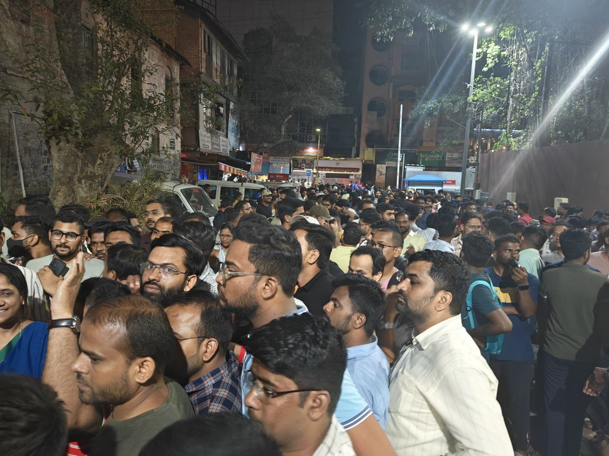 moins1074's tweet photo. आणि माझ्यासोबत हजारो विद्यार्थी होते ज्यांचा कोणत्याही क्लासशी कोणताही संबंध नाही. 

हे आंदोलन विद्यार्थ्यांचे होते, विद्यार्थ्यांचेच राहणार...(9/9)

@Dev_Fadnavis 
@PawarSpeaks 
@mpsc_office 
@Drsuvarnas 
@AbhiPawarBJP 
@RRPSpeaks 
#postpone_Mpsc_mains2024 
#MPSC 
#MPSC2024 https://t.co/CevqsntTpK