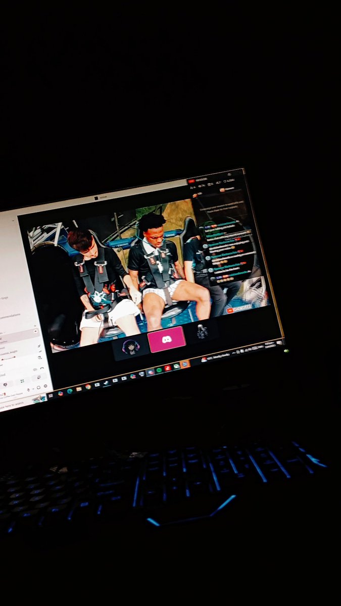 Courtneyscholl1's tweet photo. Banned on TikTok live but as soon as I'm able to I'm back live babyyyy💃 https://t.co/Tq1uzlhu28