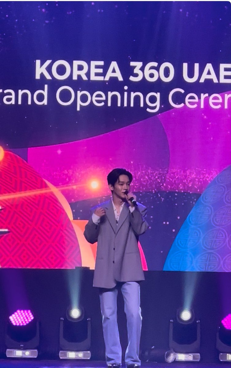 Chen ✨last night!  It was a blast!☺️

Another memorable night for EXO-Ls!

#CHENinDUBAI #CHEN #EXO #CHENKOREA360UAE