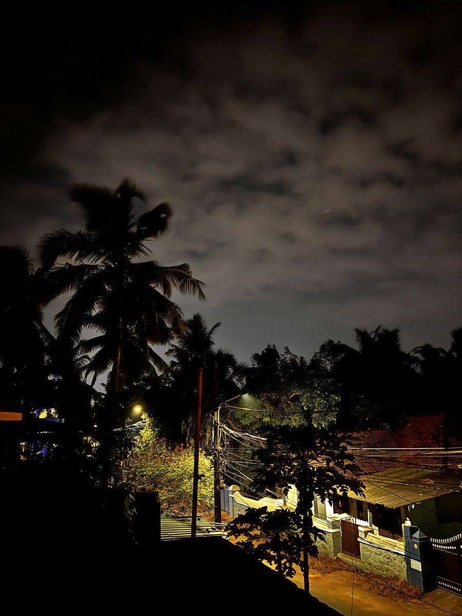 LibinTech's tweet image. #iPhone13nightmode @Apple