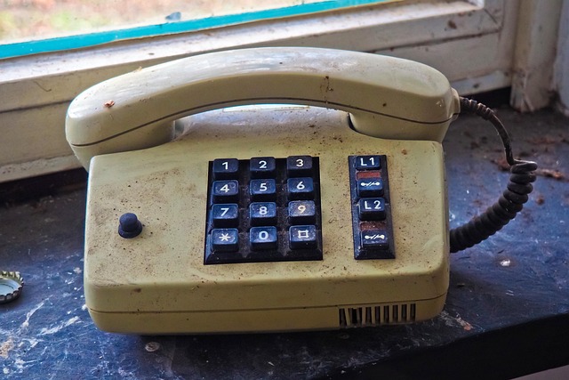 Stefhan27265797's tweet image. Photo By 652234 | Pixabay 
 #phone #pushbuttonphone #contact #telecom #antiquated #callup #keys #connection #listener #telephonereceiver #makeaphonecall #select #communication #telephone #apparatus #telephoneset #technology #unfashionable #pay #plastic #old #lostplaces #telecom