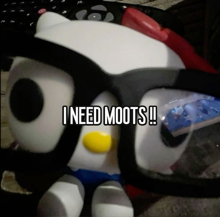 Almost at 300 followers~!! 🥺
If you wanna help this smol artist, a follow would mean so much!! (´｡• ᵕ •｡`) ♡

#artmoots #smallartist