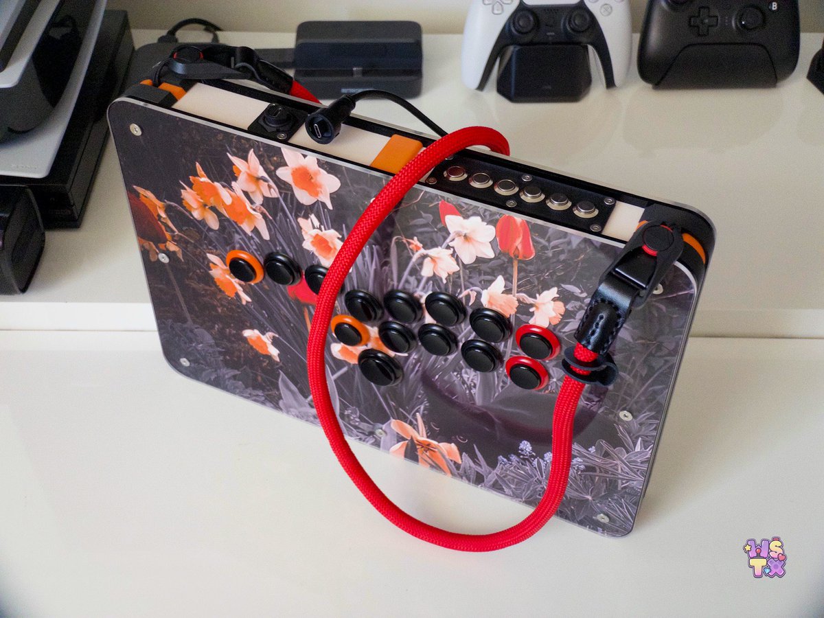 Today I post something special for <a href="/Hvide300/">Hvide</a> 

The scope was “something you love”. We chose their cat! It’s so cute. 🥹🥹