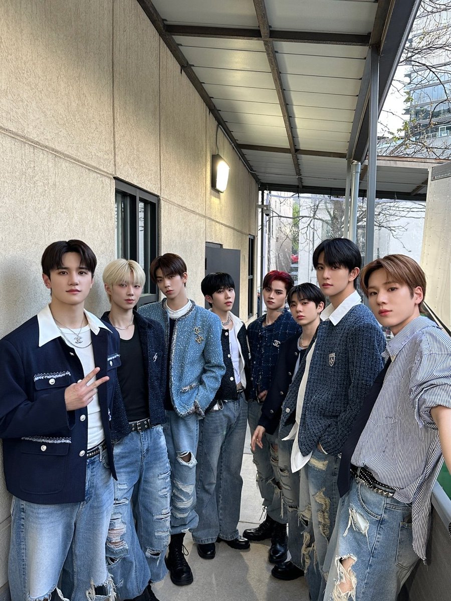 8TURN_official's tweet photo. [📷]
#오늘의턴_250412

Atlanta! Your energy was absolutely amazing!
고마워 TURNING! ❤️

#8TURN #에잇턴 #エイトターン
#8TURN1stWorldTour #8TURNRISE https://t.co/DsrF3FYBfG