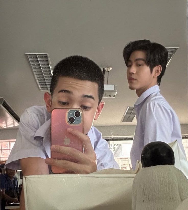 famondx's tweet photo. อะไรแบบนี้ก็มีแต่แฟนเท่านั้นแหละที่ทำกัน

#AlmondProgress https://t.co/wHW4DnmQHb