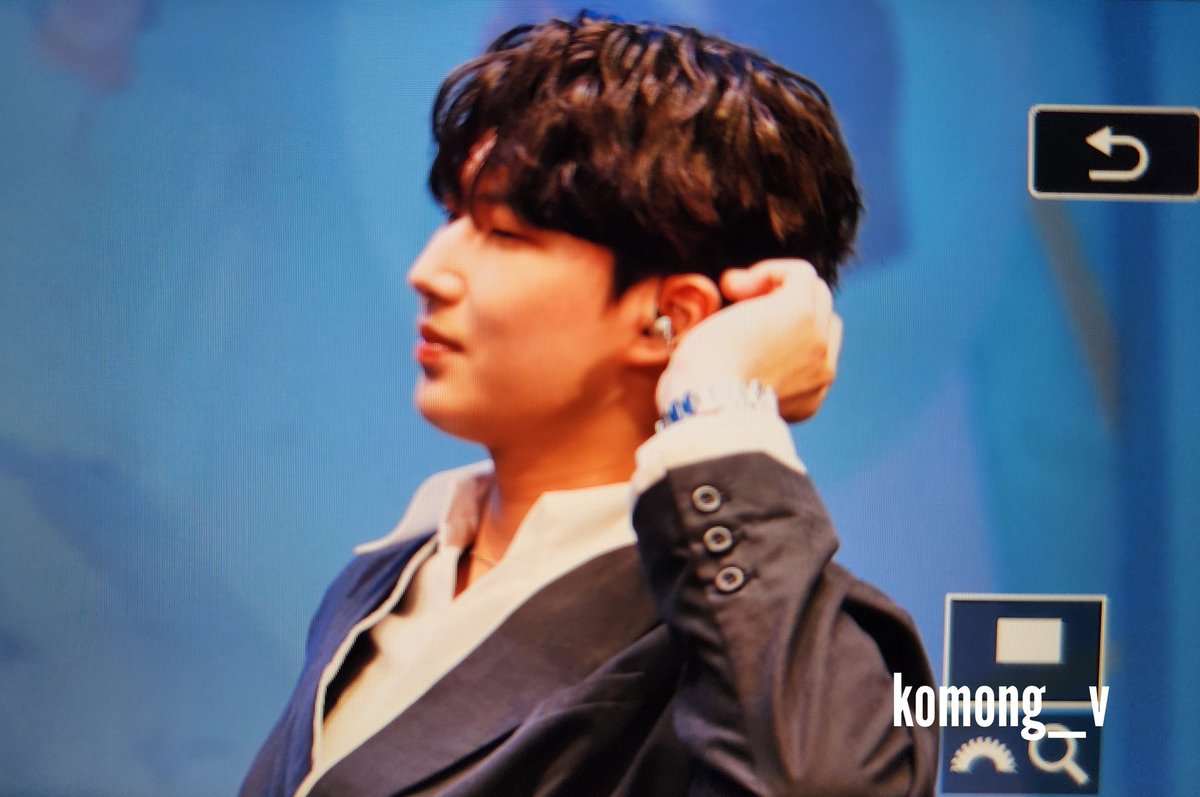 사진찍는 코몽 tweet media