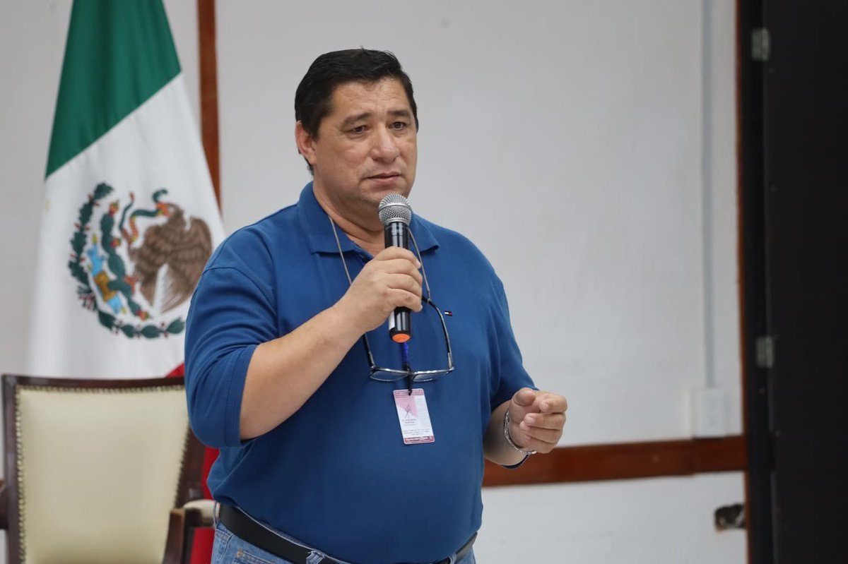 IEPCTabasco's tweet image. el Consejero Electoral, Vladimir Hernández Venegas; el Secretario Ejecutivo, Lic. Jorge Alberto Zavala Frías, Fiscal Especializado en Delitos Electorales, Armando Antonio Rodríguez Córdova; así como también titulares de las diferentes áreas que conforman este Instituto.
