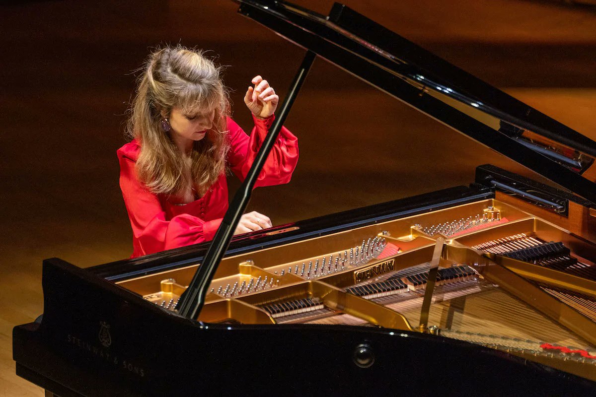 Limelight (@limelightartsau) on Twitter photo Mozart & Bruckner (<a href="/sydsymph/">Sydney Symphony Orchestra</a>)
Read the Limelight review:
limelight-arts.com.au/reviews/mozart… Mozart & Bruckner (<a href="/sydsymph/">Sydney Symphony Orchestra</a>)
Read the Limelight review:
limelight-arts.com.au/reviews/mozart…
