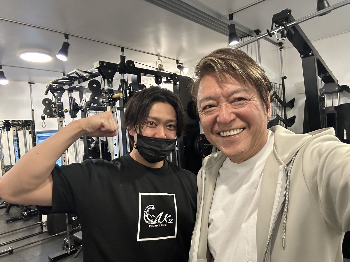 Nao1953Naoya's tweet photo. 本日のトレーニングは私の体調を��慮して半分以上をメンテナンスに当てて頂きました😊流石藤田トレーナーで全幅の信頼で毎週お願いしています🥺
今日は有難うございました(*^^*)そしてこれからも宜しくお願いします💪✨ https://t.co/5avhib1PW6