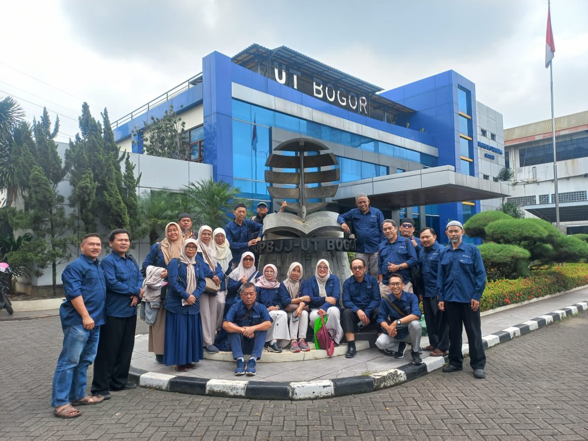 Irfan_Faaz's tweet photo. Kegiatan Pembakalan Tutor https://t.co/e0xnWGK8Bn