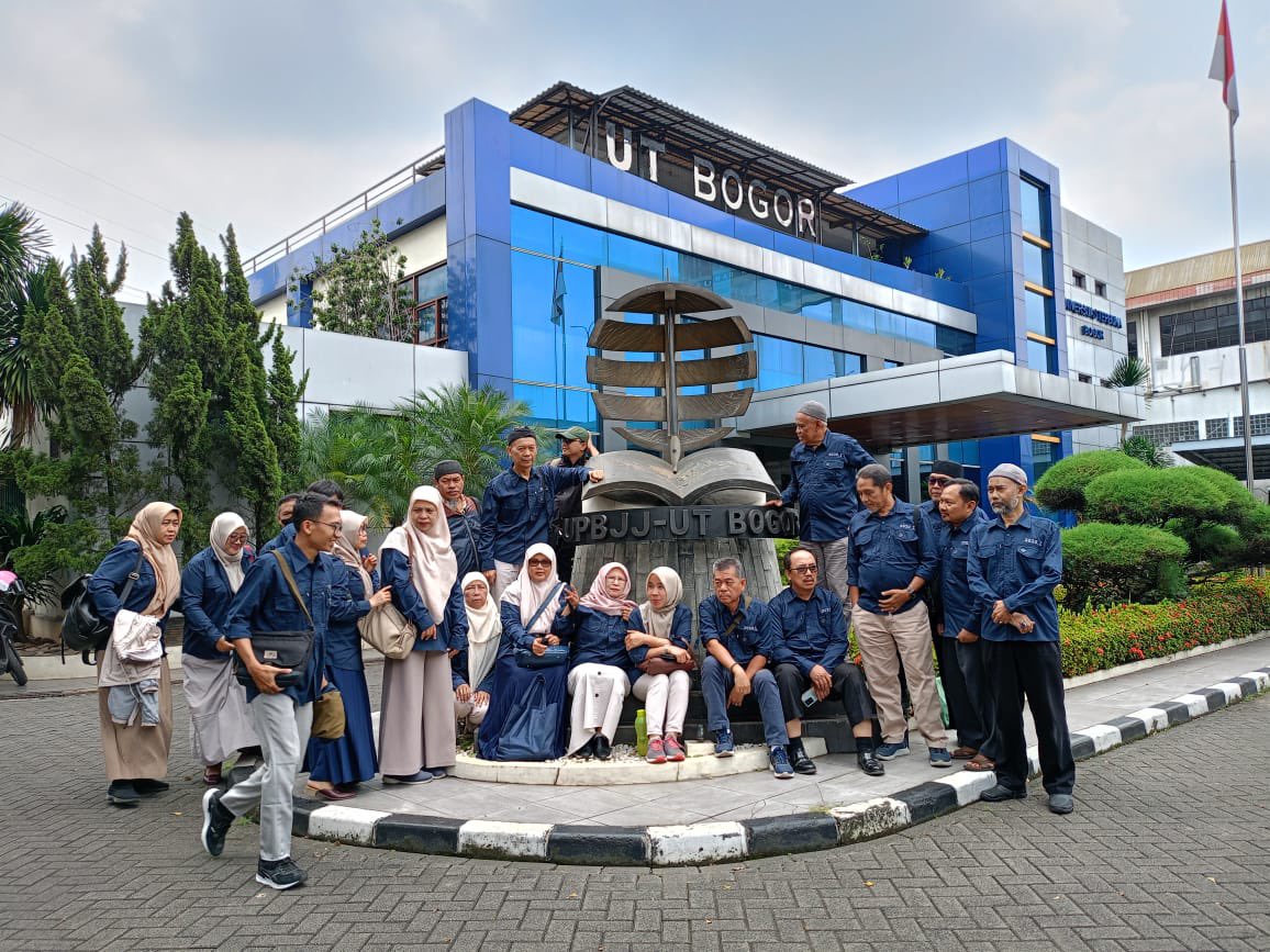 Irfan_Faaz's tweet photo. Kegiatan Pembakalan Tutor https://t.co/e0xnWGK8Bn