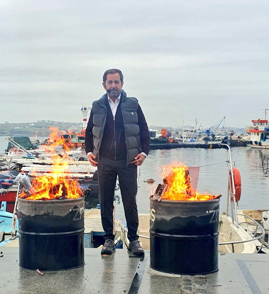 Serhan Asker (@serhan_asker) on Twitter photo Görkemli Hatıralar bugün çok az bilinen bir cennet köşede...
Marmara Ereğlisi... Bence bilmeyenler çok sevecek...
Romanları çok seviyoruz...
#BurasıMarmaraereğlisi
<a href="/OnurBozkurter/">Mustafa Onur Bozkurter</a>
<a href="/mereglibld/">T.C. Marmaraereğlisi Belediyesi</a>
<a href="/halktvcomtr/">Halk TV</a>
<a href="/gorkemli_htrlr/">Serhan Asker ile Görkemli Hatıralar</a> Görkemli Hatıralar bugün çok az bilinen bir cennet köşede...
Marmara Ereğlisi... Bence bilmeyenler çok sevecek...
Romanları çok seviyoruz...
#BurasıMarmaraereğlisi
<a href="/OnurBozkurter/">Mustafa Onur Bozkurter</a>
<a href="/mereglibld/">T.C. Marmaraereğlisi Belediyesi</a>
<a href="/halktvcomtr/">Halk TV</a>
<a href="/gorkemli_htrlr/">Serhan Asker ile Görkemli Hatıralar</a>