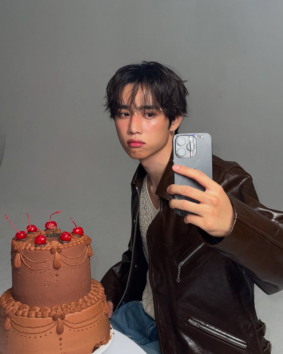 sunhakthoughts's tweet image. HAPPY SUNWOO DAY! ❤️

#선우 #더보이즈 #SUNWOO #THEBOYZ
#봄을닮은소년_선우에게
#SunkissedSUNWOODAY