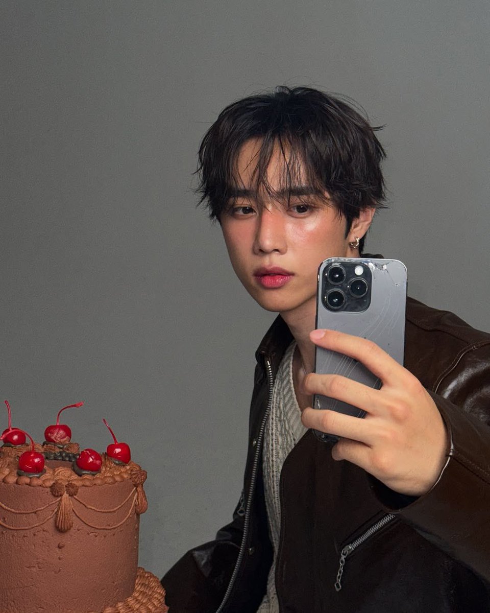 sunhakthoughts's tweet image. HAPPY SUNWOO DAY! ❤️

#선우 #더보이즈 #SUNWOO #THEBOYZ
#봄을닮은소년_선우에게
#SunkissedSUNWOODAY