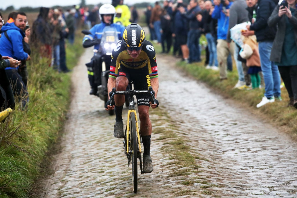Mihai Simion (@faustocoppi60) on Twitter photo Happy <a href="/RoubaixFemmes/">Paris-Roubaix Femmes avec Zwift</a> Day, everyone! It's time for the GOAT to win this bike race. 😍
#ParisRoubaixFemmes Happy <a href="/RoubaixFemmes/">Paris-Roubaix Femmes avec Zwift</a> Day, everyone! It's time for the GOAT to win this bike race. 😍
#ParisRoubaixFemmes