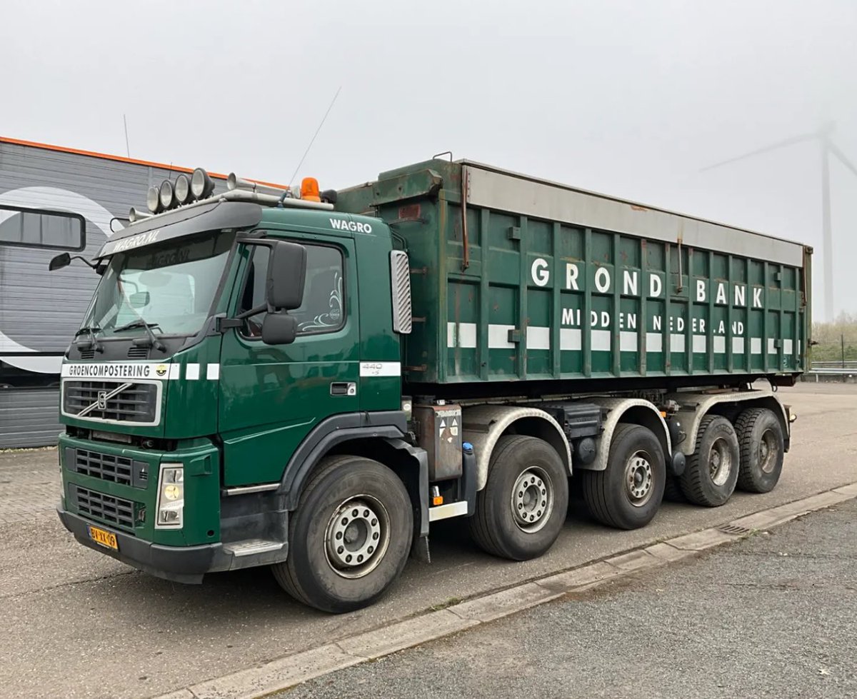 imo_romanus's tweet image. if you are interested in this truck it will cost you only

 {38m}

to Lagos this truck has low km

With a powerful engine 
Reach out to me on +31621425246
#followerseveryone #foryoupageviralシ゚
#fypシ゚ #foryoupage #virals #igbo
