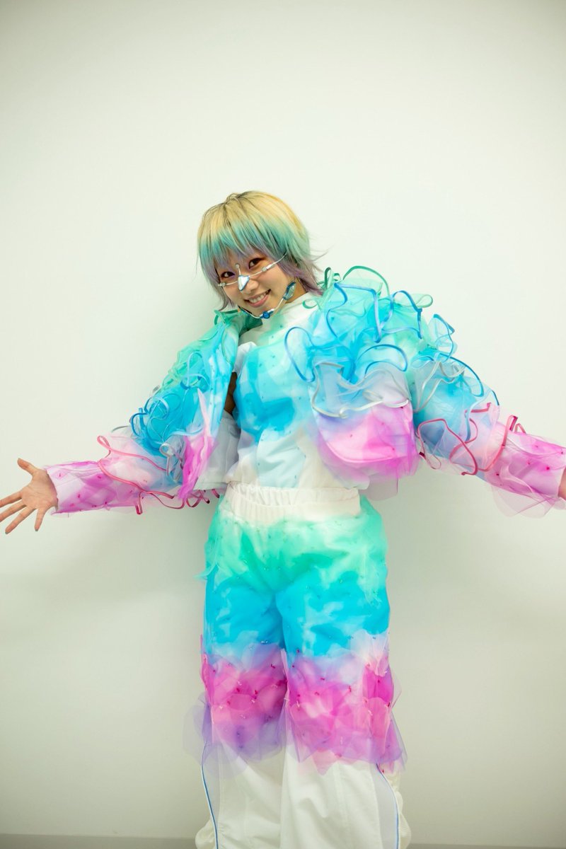 ネパール　マワール　クルクルぐるぐるペンダント白　マニ車　大阪関西万博　魔法少女 大阪関西万博会場限定品 ネパール館 マワール ペンダント ネックレス