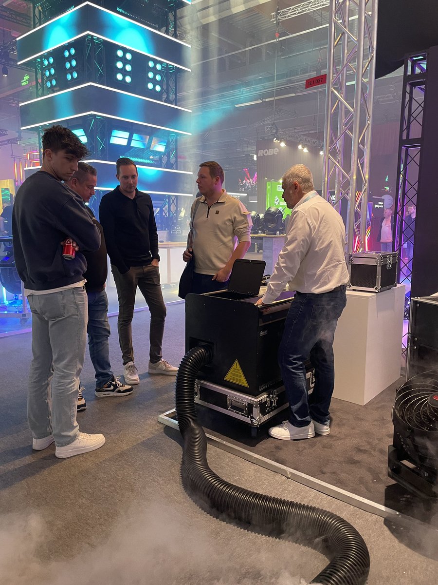 AntariOfficial's tweet photo. That’s a wrap from Day 2 to the last day! 🎉 Huge thanks to everyone who stopped by — so great to catch up with old friends and meet new ones. 

You made it an amazing show! Can’t wait to see you again next year!

#antari 
#fogmachine
#specialfx https://t.co/gom1ClWi5P