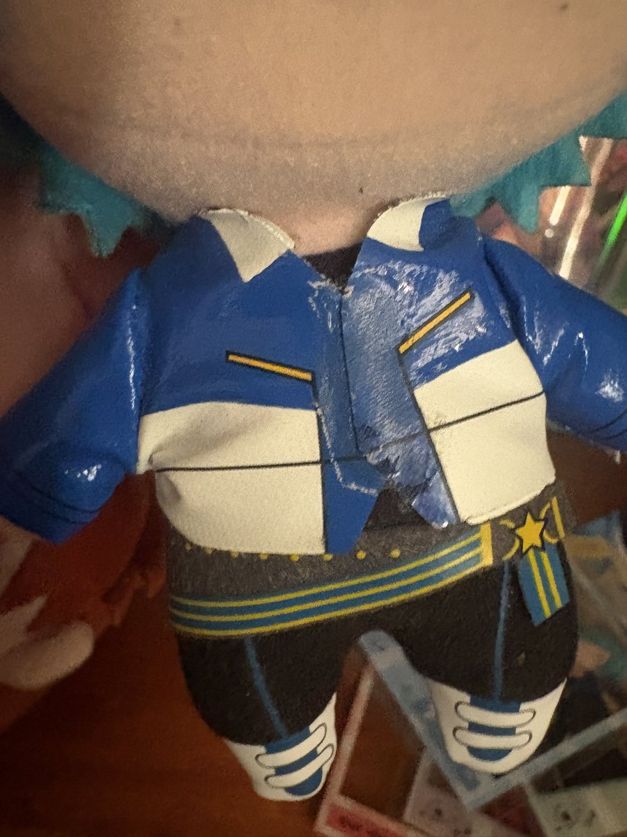 ukekanata's tweet photo. #SPEAKINGOF disintegrating clothes https://t.co/eLt9k2FdE0