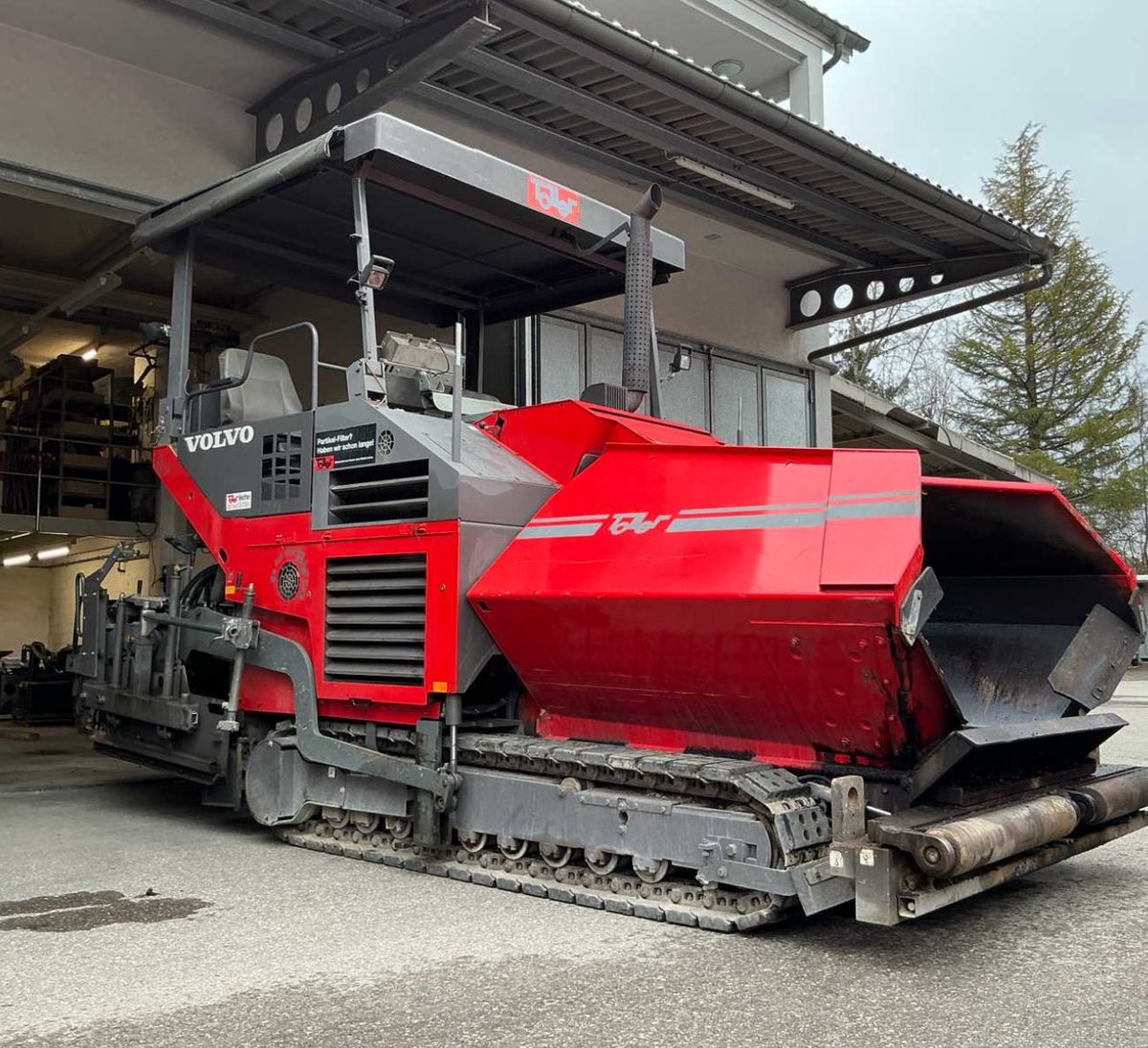 imo_romanus's tweet image. ORIGINAL ASPHALT PAVER FOR YOUR CONSTRUCTION COMPANY THAT WILL GIVE YOU WHAT YOU WANT   (#100,650,000) everything to Lagos inclusive 0031621425246     #