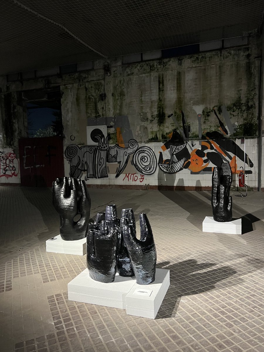 kum____0's tweet photo. 🖤 #DesignWeek2025 #Fuorisalone https://t.co/bNL0B63g5i