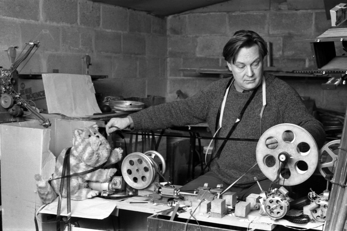 archivetvmus71's tweet photo. Remembering Oliver Postgate, born this day in 1925. https://t.co/XBdYWXQAOF