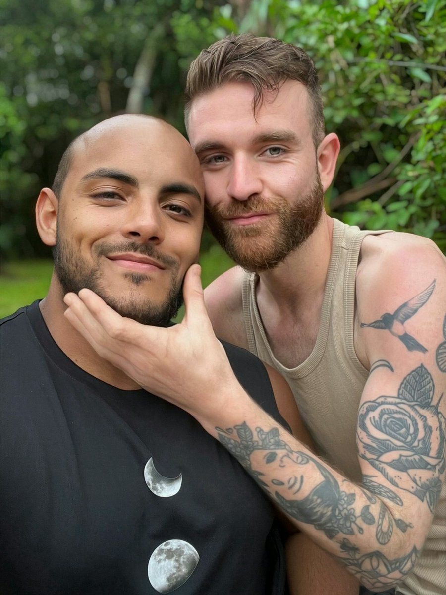 NoelRonans's tweet photo. Occasionally we get a nice photo together https://t.co/mEqMSPCeF8