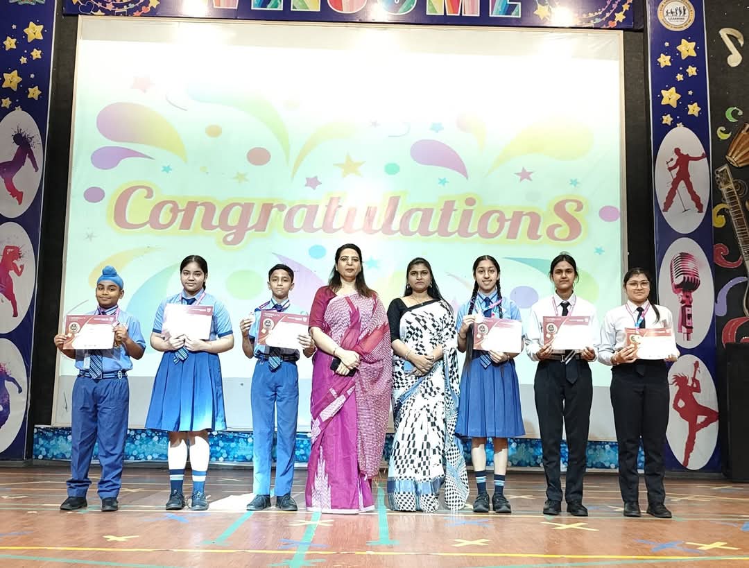 DCMPresidency's tweet image. Congratulations to Our Medal-Winning Students!
We are thrilled to felicitate our students who have achieved outstanding success in the English and Science Silver Zone Olympiad!
#Felicitation #OlympiadWinners #EnglishOlympiad #ScienceOlympiad #StudentAchievements #SchoolPride