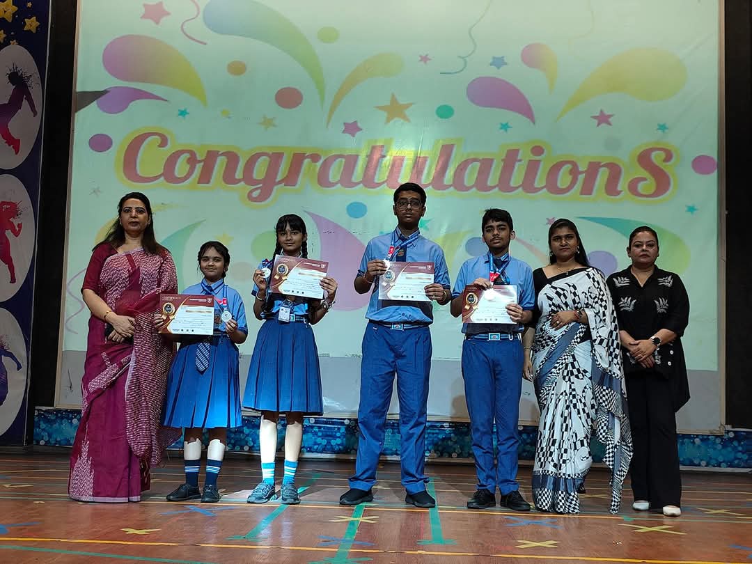 DCMPresidency's tweet image. Congratulations to Our Medal-Winning Students!
We are thrilled to felicitate our students who have achieved outstanding success in the English and Science Silver Zone Olympiad!
#Felicitation #OlympiadWinners #EnglishOlympiad #ScienceOlympiad #StudentAchievements #SchoolPride