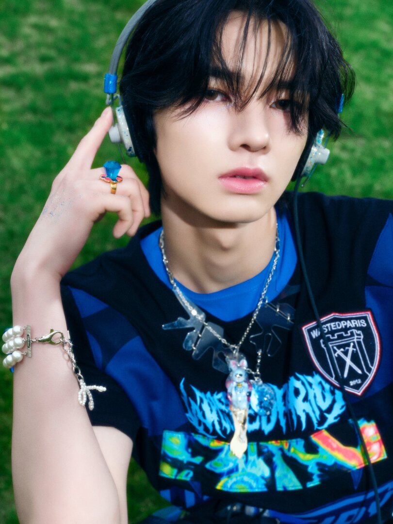 selfolssi ♤ tweet media