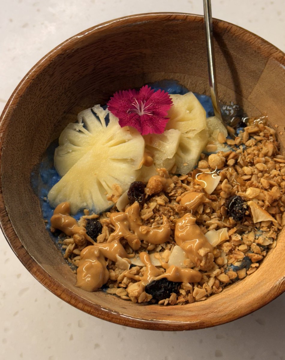 رياله tweet media