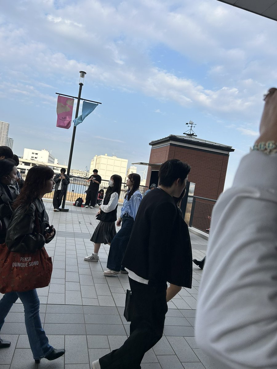 jujusuki66's tweet photo. @EnqPiPyd0E77445 いまここにいますが近くにいますか？ https://t.co/OBCM3cOMQI