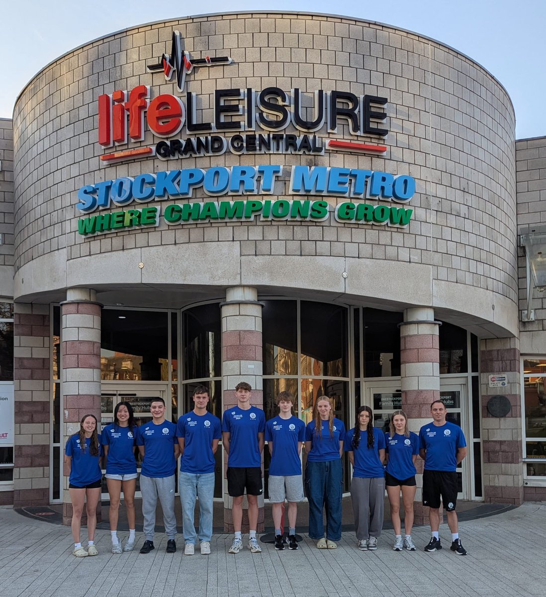 A massive good luck to all our swimmers who have qualified for the <a href="/Aquatics_GB/">Aquatics GB</a> Championships in London over the next week. This is the premier senior national meet of the season and our swimmers will be racing amongst the best in the country! <a href="/lifeleisureUK/">Life Leisure</a> <a href="/arenaUK_/">arena Water Instinct UK 🇬🇧 🇮🇪</a>