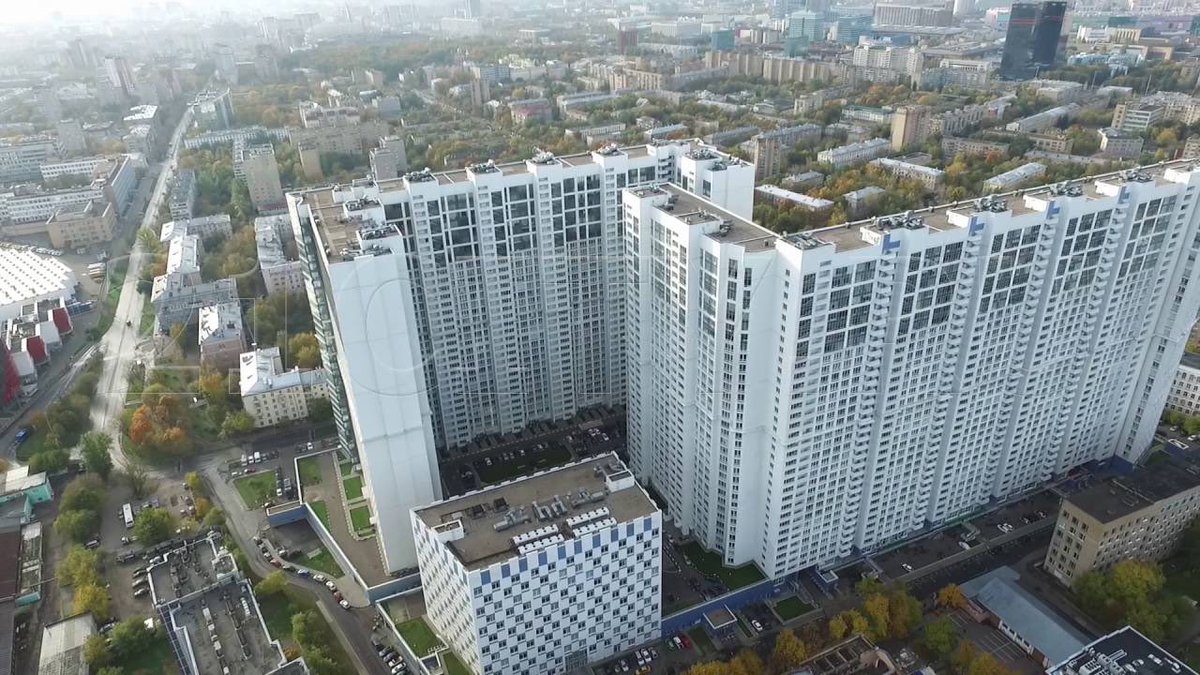 Igor027111's tweet photo. @the_shimponavt Нечто похожее есть в районе Аэропорт, как раз вчера был около этого дома. Он ужасен и рядом очень некомфортно. ЖК Аэробус. https://t.co/GSu6xY6FPO