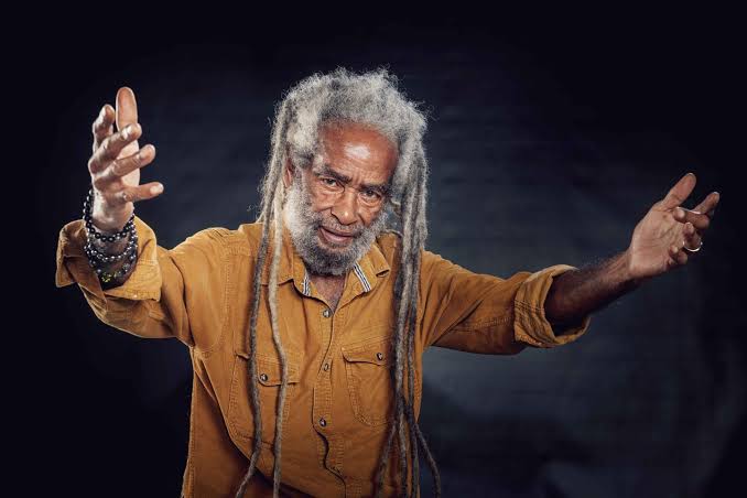 ᵗʰᵉ ɢᴏᴅꜰᴀᴛʜᴇR tweet media