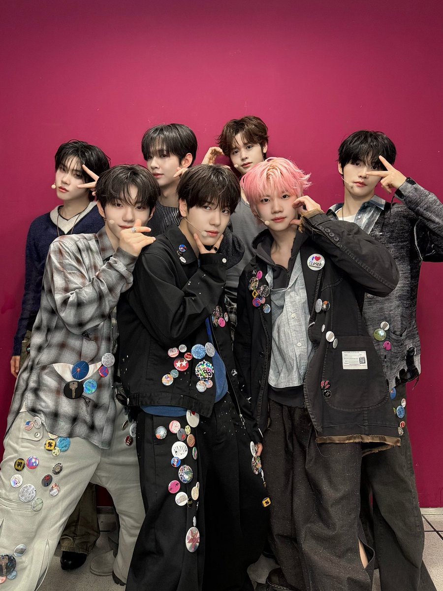 closeyoureyes_7's tweet photo. 📂 𝗖𝗟𝗢𝗦𝗘 𝗨𝗣❕
└📁 MBC '쇼! 음악중심' | 250412

#CLOSEYOUREYES #클로즈유어아이즈
#클유아 #CYE 
#ETERNALT
#내_안의_모든_시와_소설은
#All_My_Poetry https://t.co/gtY1ylRDof
