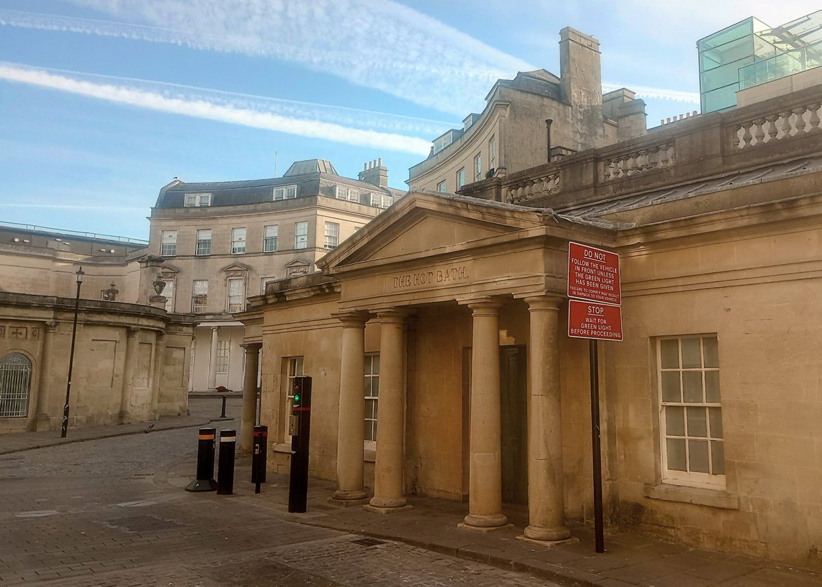 Quick photography dash around Bath before the shops open #Bath #Somerset #architecture #classicism