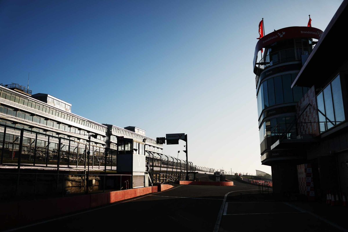 BrsccHQ's tweet photo. It's a sunny Spring morning for our Brands Hatch weekender!

Check out the preview for this weekend and today's live stream for all the action!

PREVIEW - https://t.co/eaFTH0KfTq

SATURDAY LIVE STREAM - https://t.co/HOcDzjROJw https://t.co/dI8DbotZWq