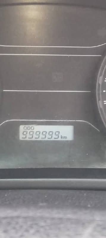 Mileage_impo's tweet photo. Hilux from Namibia that clocked 1 million kms in 5 years https://t.co/dAlmzbAVhZ