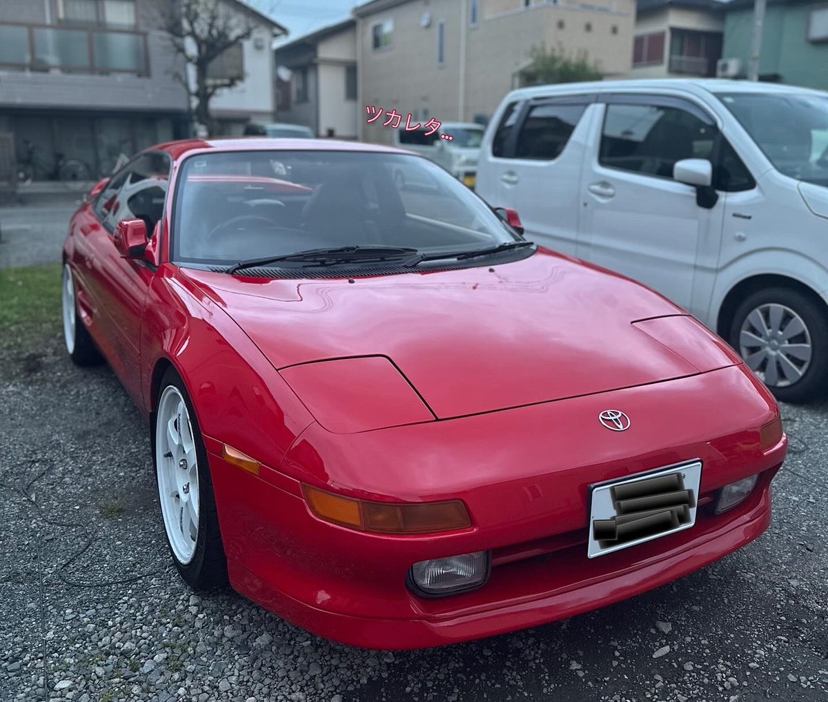 Z1208M84FS's tweet photo. 本日、MR2 SW20の納車日でした！
遂に幼い頃からの夢が叶いました！
ガレージアール三郷店のスタッフさんが丁寧な対応をして下さり、とても助かりました！今後ともよろしくお願い致します！
これから、この車と沢山の思い出を作っていきたいです。
#愛車納車記念
#TOYOTA
#MR2SW20
#トヨタ
#ガレージアール三郷店
