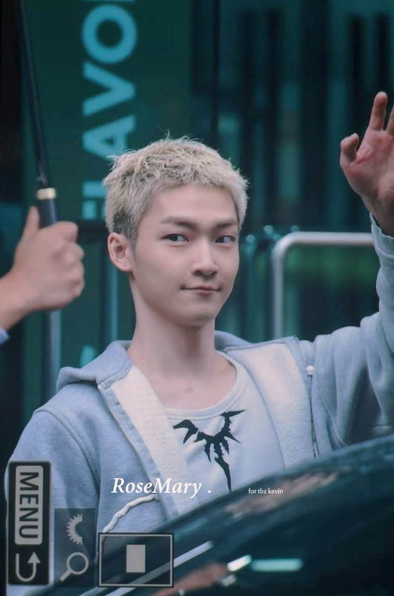 RoseMary. tweet media