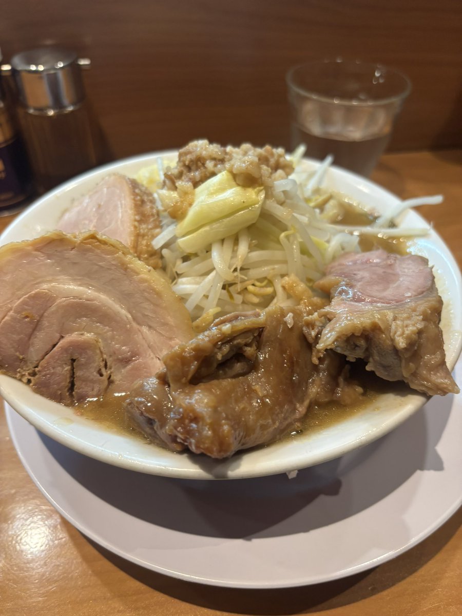 black511206's tweet photo. 二郎系だとここが一番！ https://t.co/6zlmZQp3uC