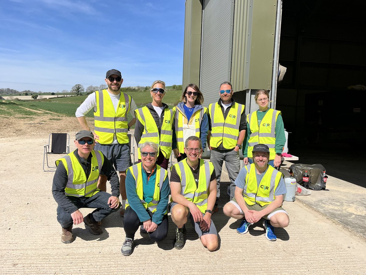 helsvarc's tweet photo. Housedean Checkpoint ready! 🍕🍔🍗🥐 #allthesnacks #volunteering @centurionrunner #SDW50 #ultrarunning
Good Luck runners https://t.co/pQo8c4a2Jj