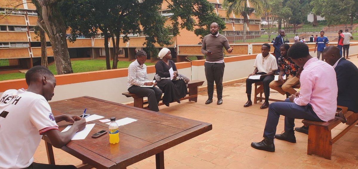 makdebateunion's tweet photo. MAKERERE INTER COLLEGE DEBATES.
ROUND 1.  DEMOCRACY
SUBJECT INFO.
As a youth  vying for political office, you have two options:
1. Join an existing political party 
2. Run as an independent candidate with no allegiance to existing political parties. https://t.co/fD7DbRIXqP