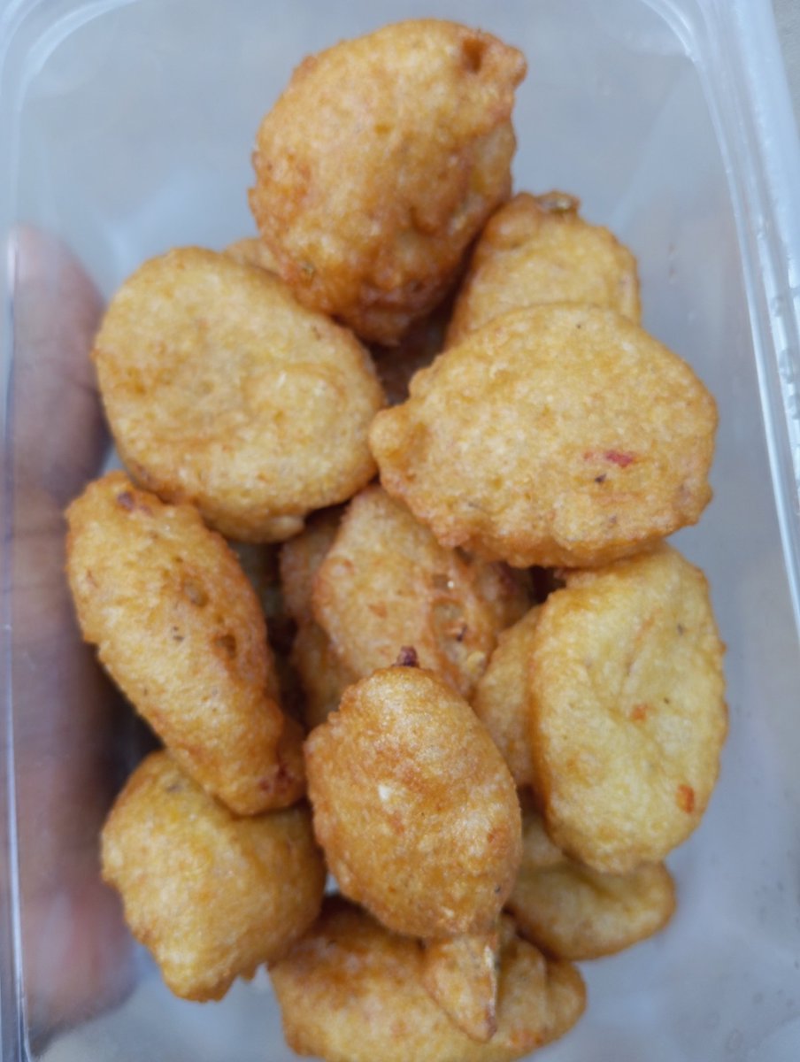 QUBRAH11's tweet image. Thinking of breakfast for the weekend? 
How about Pap &amp;amp; Akara 😉😉
They are healthy natural food better than any processed food👌

#WeekendVibes
#Perfectbreakfast