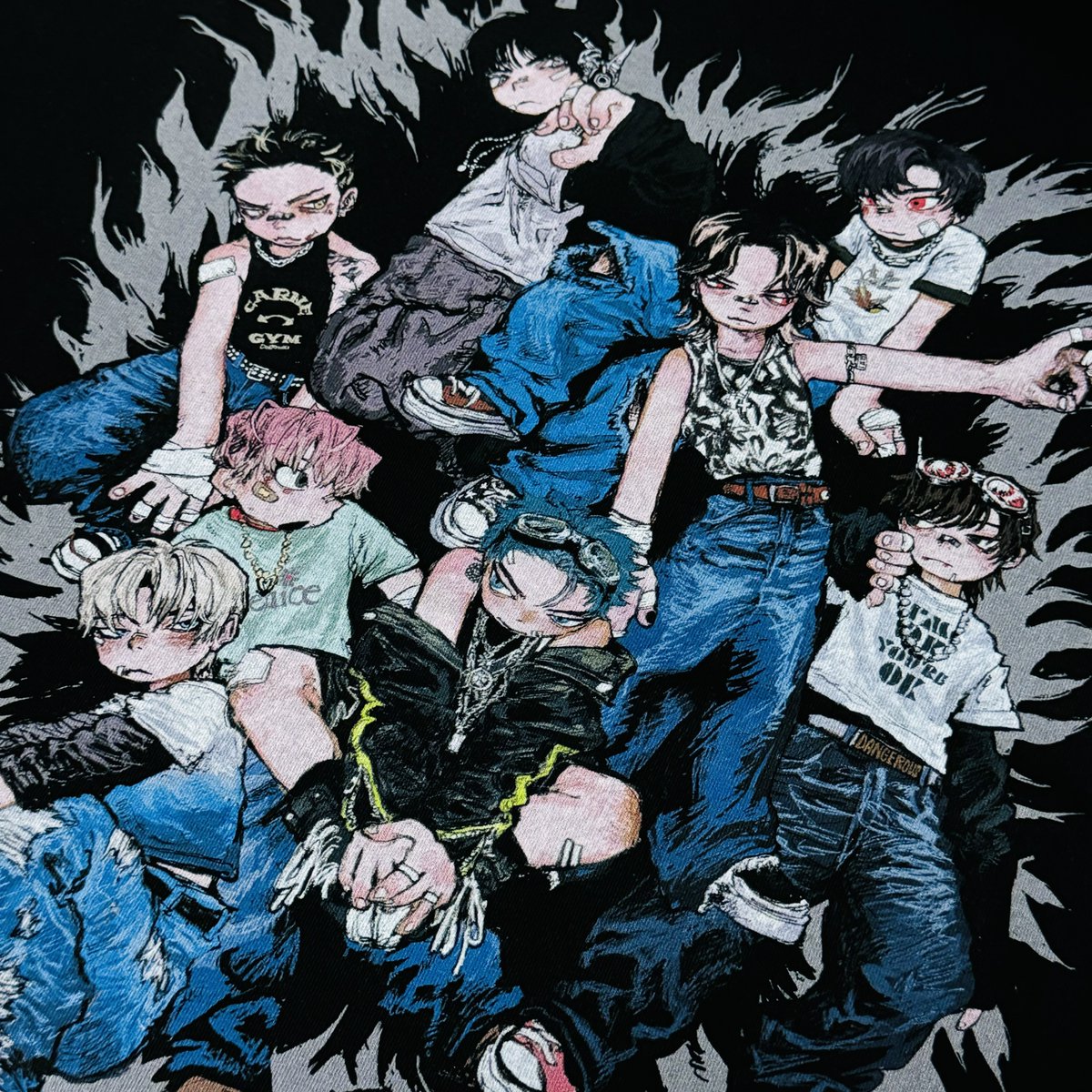 우리칠 시그 티셔츠 태그 디테일까지 NCT127 
너무 좋다